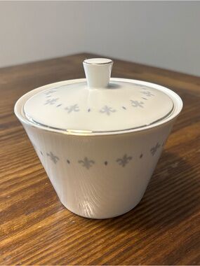 Mikasa Blue Elegance Sugar Bowl Yamato Japan Fine China Silver Trim